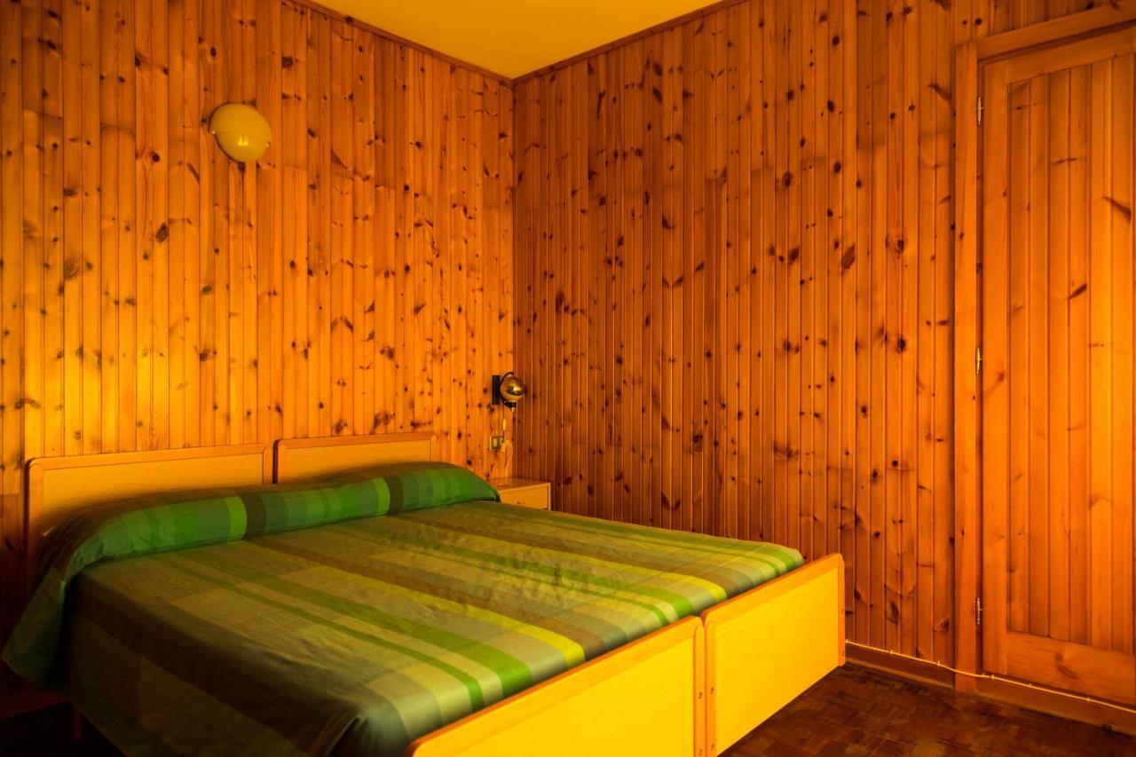 Albergo Centrale 스칸노 외부 사진