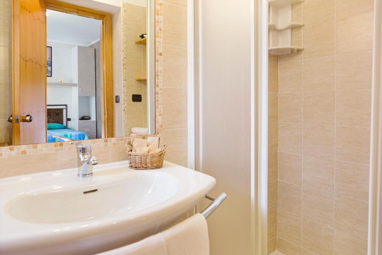 Albergo Centrale 스칸노 외부 사진
